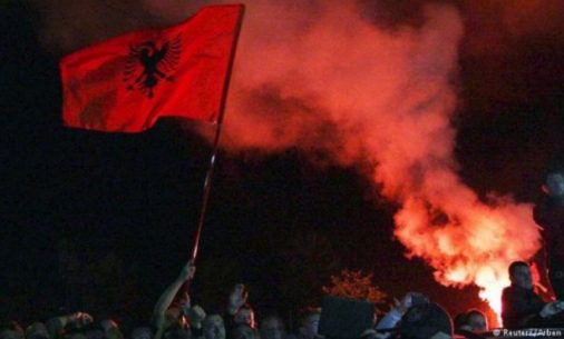 Për herë të parë 4 shqiptarë në parlamentin serb, Vuçiç merr 63% të votave