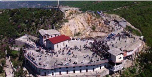Misteri i Kishës së Laçit/ Si u paralizuan 32 ushtarët që shkuan ta shembnin në vitin 1981