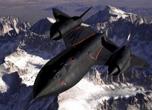 SR-71: Avioni i kohës së Luftës së Ftohtë që ende mban rekordin e shpejtësisë
