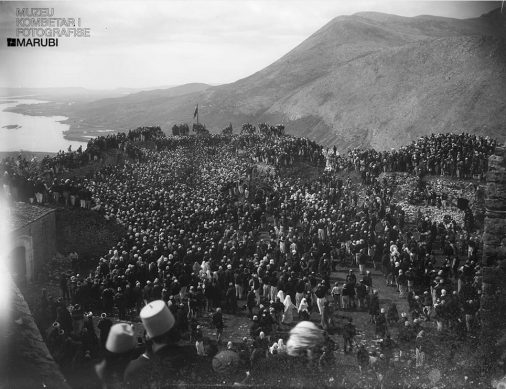 Ngritja e flamurit kombëtar në Kala të Shkodrës, 19.03.1914