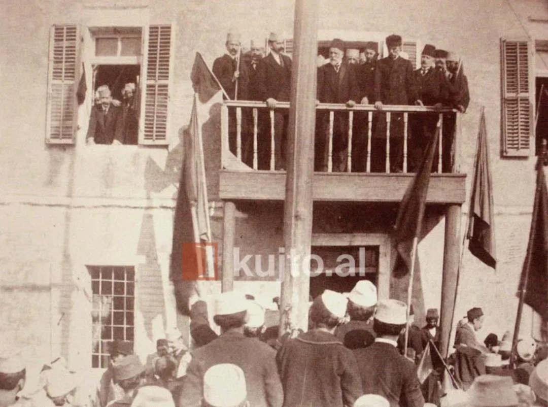 Gjuetia e firmëtarëve të Pavarësisë në diktaturë