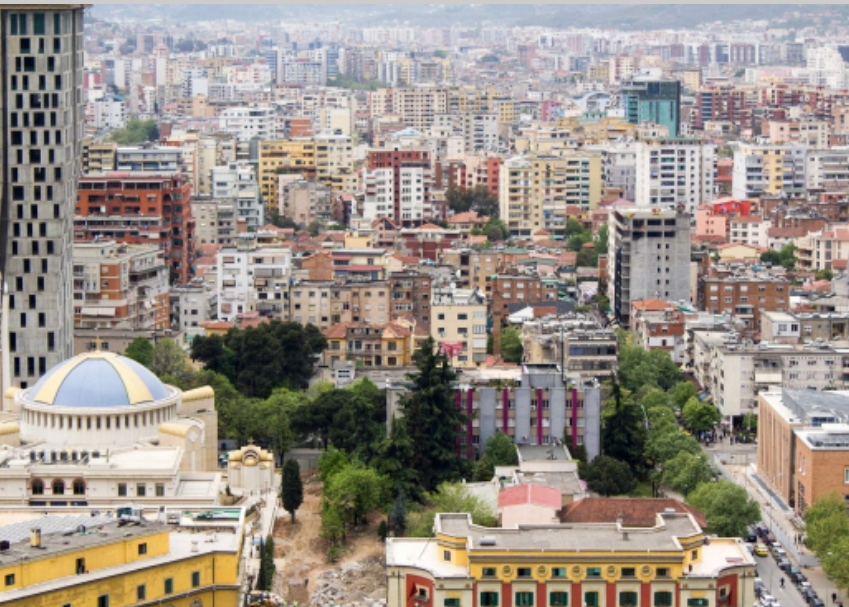Pandemia rrit sërish çmimet e apartamenteve në periferi
