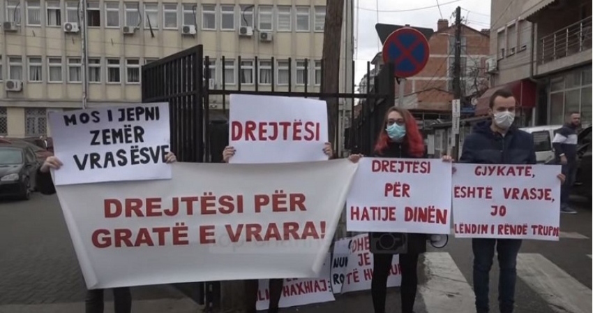 Protestë në Kosovë/ Kërkohet dënim për vrasësin e Hatije Dinës