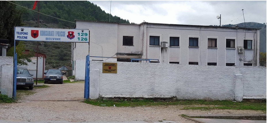 Dhunoi bashkëjetuesen, Policia e Delvinës prangos 43-vjeçarin