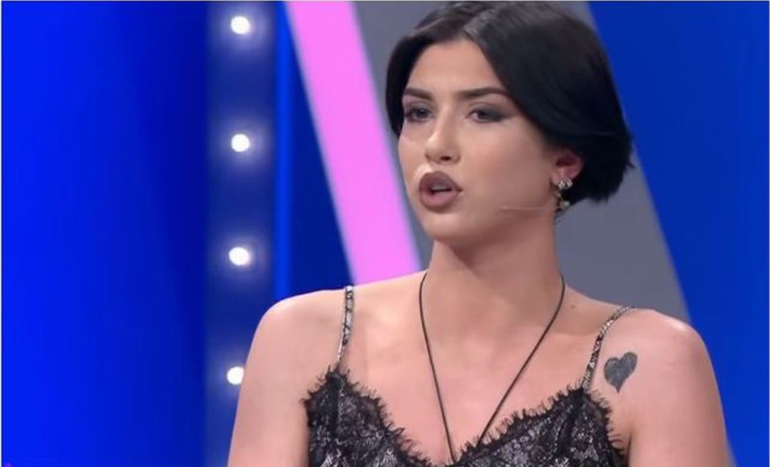 Më vjen të qaj, Ish-Miss Shqipëria flet hapur: Ta kërkojnë troç për vendin e punës (FOTO+VIDEO)