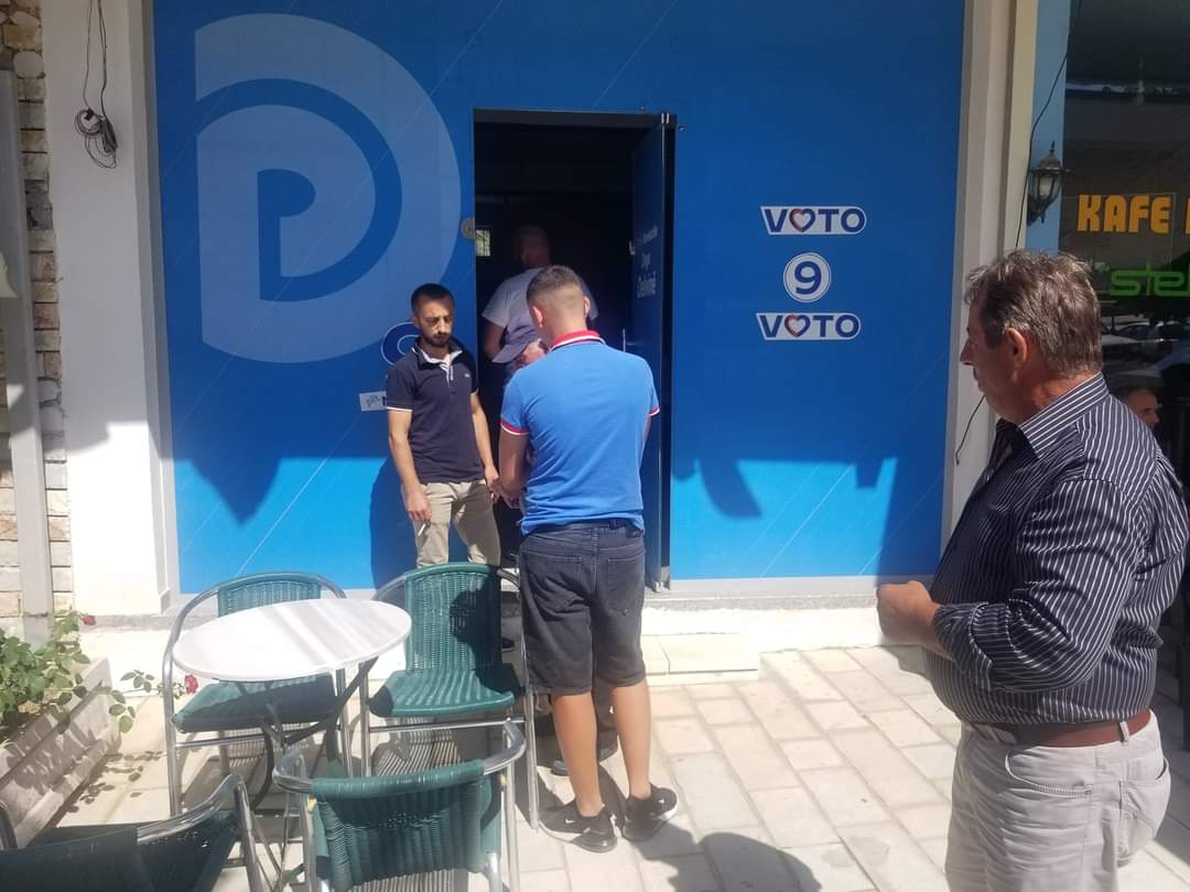 Lajmi Fundit  Mbylet proçesi votimit pe Kryetarin e Partis Demokratike ne qytetin e Delvines
