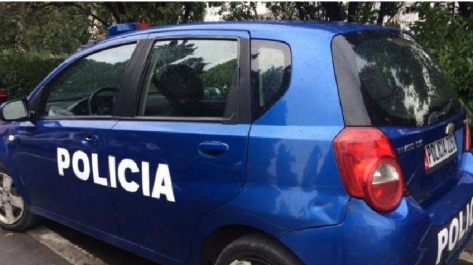Grabitja në Lezhë/ Policia: 10-vjeçari vodhi gjithë lekët te furra dhe ia mbathi