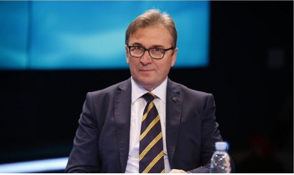 Vaksinat kanë në përbërje vezë, xhelatin dhe metale? Skënder Brataj reagon me urgjencë