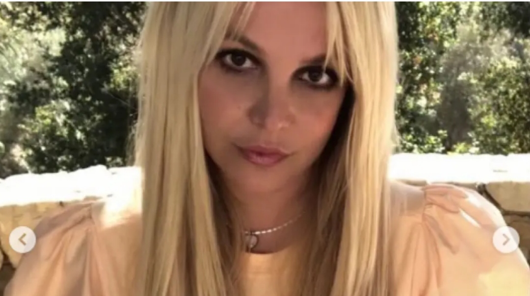FOTOT/ Çfarë i ka ndodhur trupit të saj? Britny Spears pozon me të brendshme, fansat shqetësohen për…