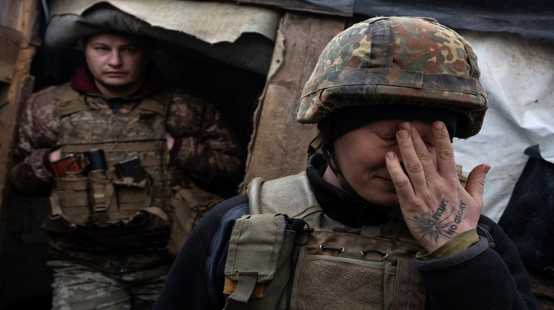 Qytetarë të gjakosur, lot dhe largime masive/ Bota në ankth! Momentet dramatike në Ukrainë përmes fotove