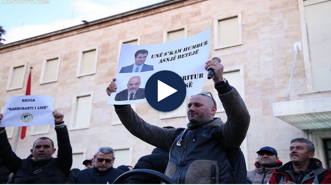 Protesta para kryeministrisë për rritjen e çmimeve: Të bëjmë rezistencë pa ndalim, të bllokojmë çdo centimetër