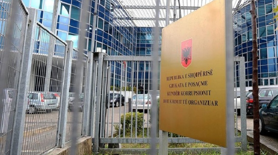 Lëshimi i 9 urdhër-arresteve, SPAK njoftim zyrtar, kërkon autorizim nga Kuvendi për arrestimin e Alqi Bllakos