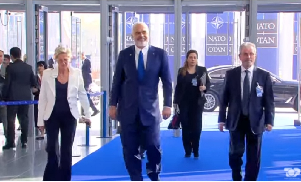 Do bëhet shef i NATO-s’/ Studiuesja gjermane tallet me Ramën: Ishte shaka për 1 prillin