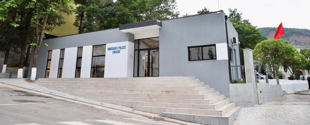Kapën në flagrancë nusen e djalit me të dashurin, në ndjekje penale vjehrri dhe vjehrra