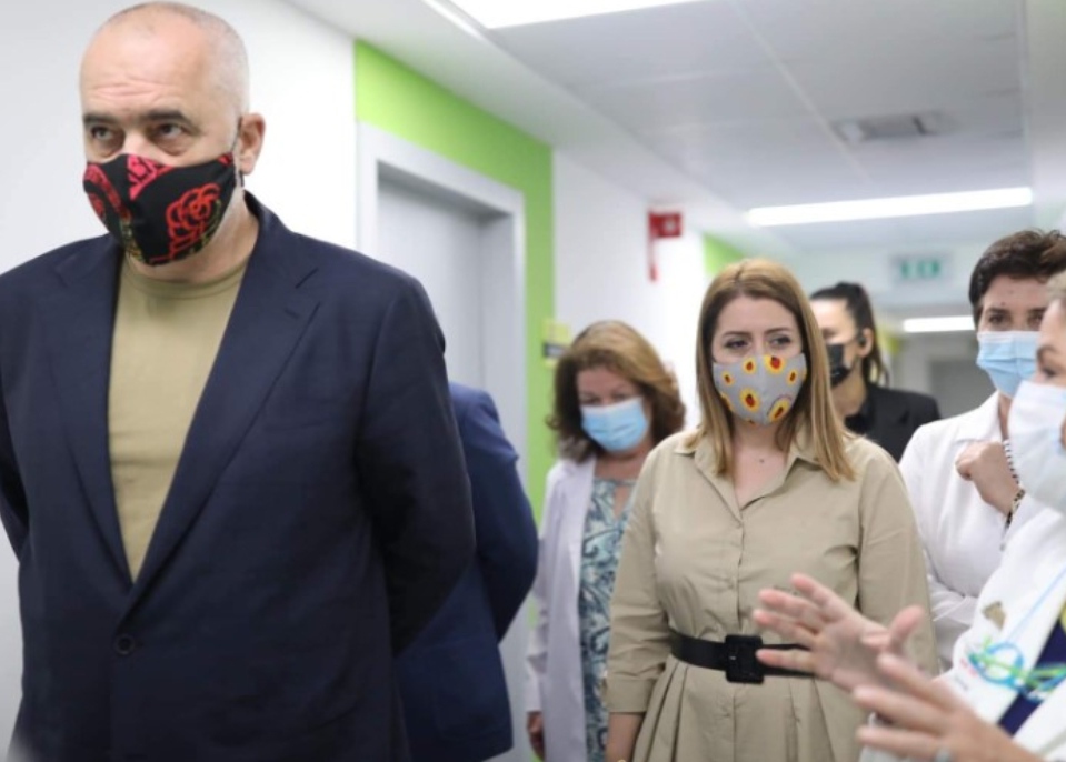 Koncesioni i laboratorëve mjekësorë nën hetim për korrupsion