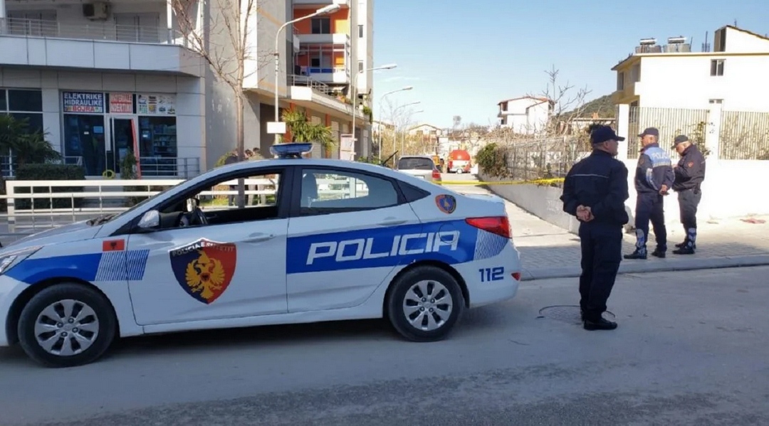 Plagosje me thikë në Sarandë, 35-vjeçari përfundon në spital