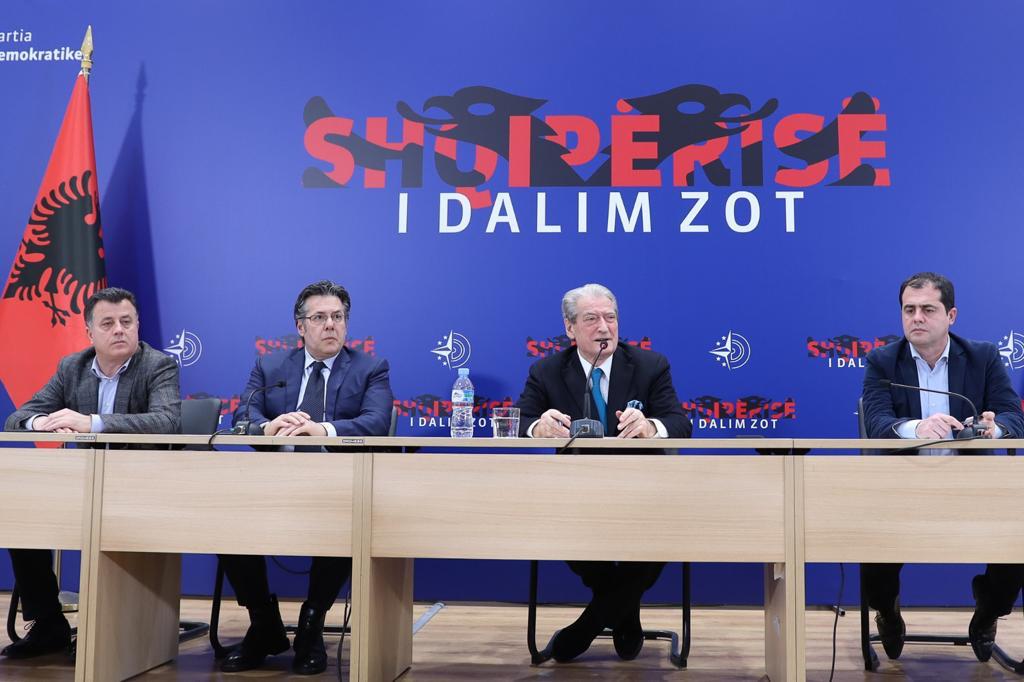 Berisha në zgjedhje me koalicion/ Pas humbjes së vulës, rithemelimi do regjistrohet me Partinë e Metës dhe të Dules