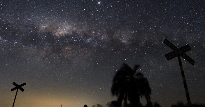 Shikoni lart këtë fund muaji! 5 planetë mund të jenë të dukshëm në qiellin e natës këtë javë