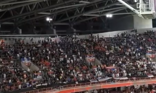 Serbët brohoritën sërish “Kosova është Serbi”, por morën kundërpërgjigje të fortë nga hungarezët