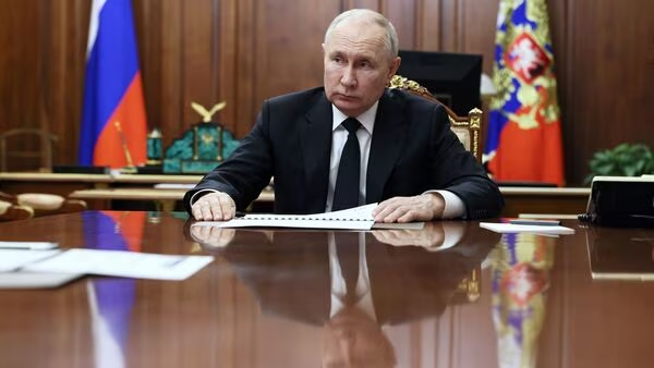 Kremlini mohon akuzat e Perëndimit për Putin: Nuk ka pësuar atak kardiak, dhe as nuk ka përdorur sozi (fotot)