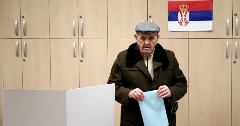 Serbia drejt zgjedhjeve të reja, qeveria i dërgon Vuçiçit propozimin për shpërndarjen e Parlamentit