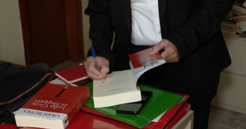 Lufta civile në Shqipëri”, botohet studimi i Uran Butkës për ngjarjet në vitet 1943-1945