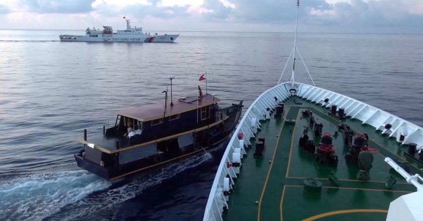 Chinese coast guard attacks Philippine vessel with water cannon at Philippines own territory