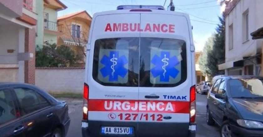 Lajm i fundit/ Aksident në Vlorë, makina përplas 8-vjeçarin