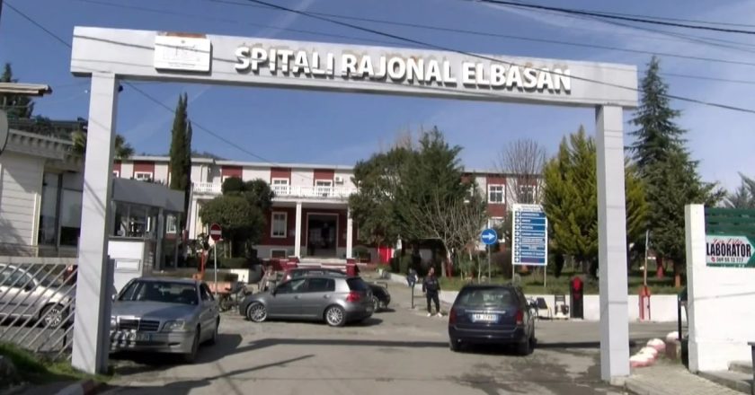 DETAJE tronditëse/ Gjimnazistja u hodh nga kati i dytë i shkollës, dhunohej nga prindërit me probleme të shëndetit mendor