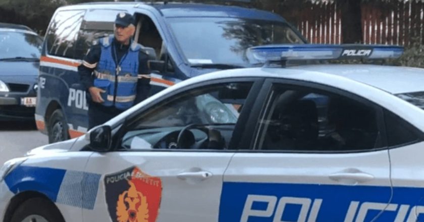 E rëndë në Fier! Arrestohen dy të rinjtë, dyshohet se kryen marrëdhënie seksuale me një 28-vjeçare me probleme të shëndetit mendor