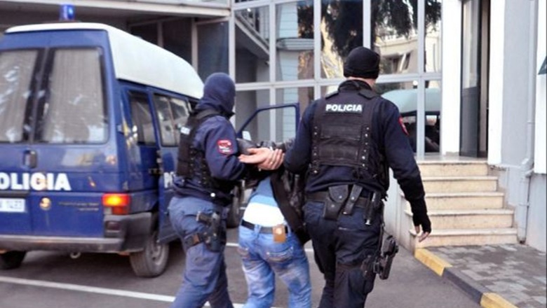 Tronditëse në Fier, 26-vjeçari dhunon nënën dhe tenton të abuzojë s*eksualisht me motrën 16-vjeçare