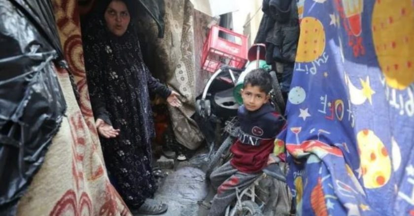 Shefi i OKB-së: Dhjetëra fëmijë po vdesin nga uria dhe dehidratimi në Gaza, gjendja është e frikshme