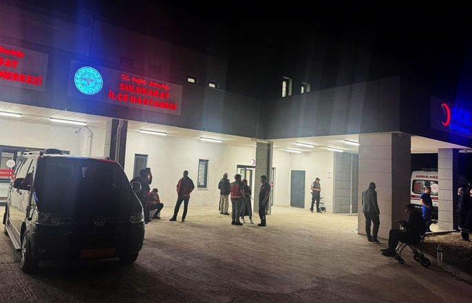 FOTOT/ Lëkundje të forta tërmeti në Turqi, shikoni banesat e dëmtuara