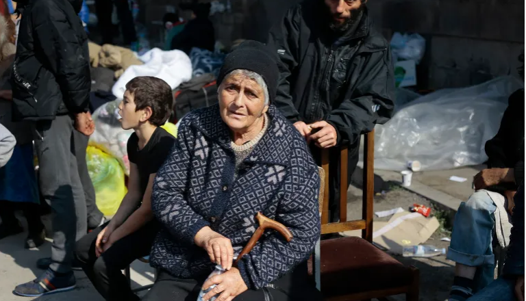 Armenia thotë se Azerbaixhani ‘kompletoi spastrimin etnik’ në Nagorno-Karabak (fotot)