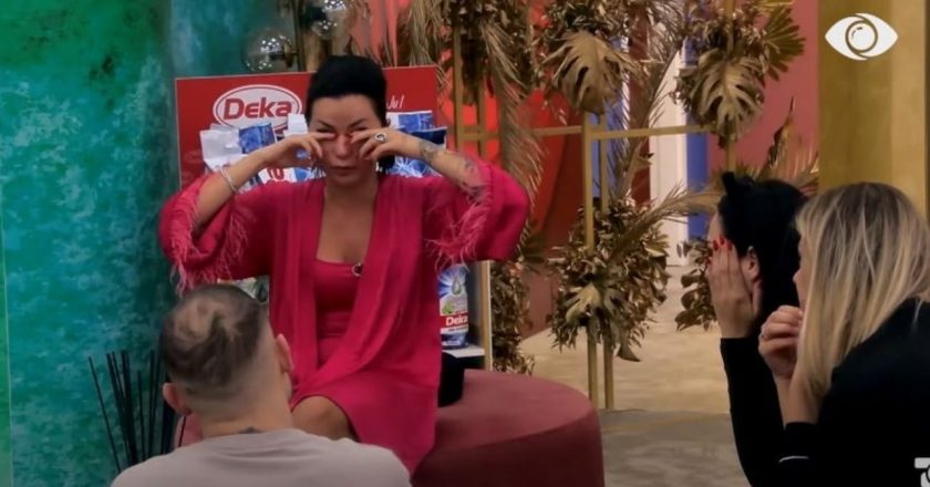 “I dëgjova rrahjet e zemrës, u theva”, Roza Lati mes lotëve tregon si abortoi fëmijën me ish-partnerin: Godisja kokën me grushte