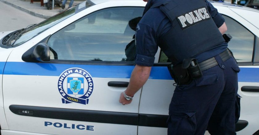 48-vjeçari shqiptar bën “kërdinë” në Greqi, mashtron të moshuarit dhe i zhvat para dhe ar me vlerë 140 mijë euro-Çkemi News