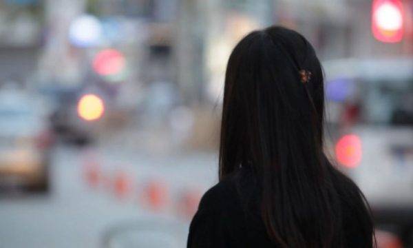 Prej disa ditësh janë larguar nga banesat, gruaja kallzon zhdukjen e burrit, nëna zhdukjen e vajzës në Durrës -Çkemi News