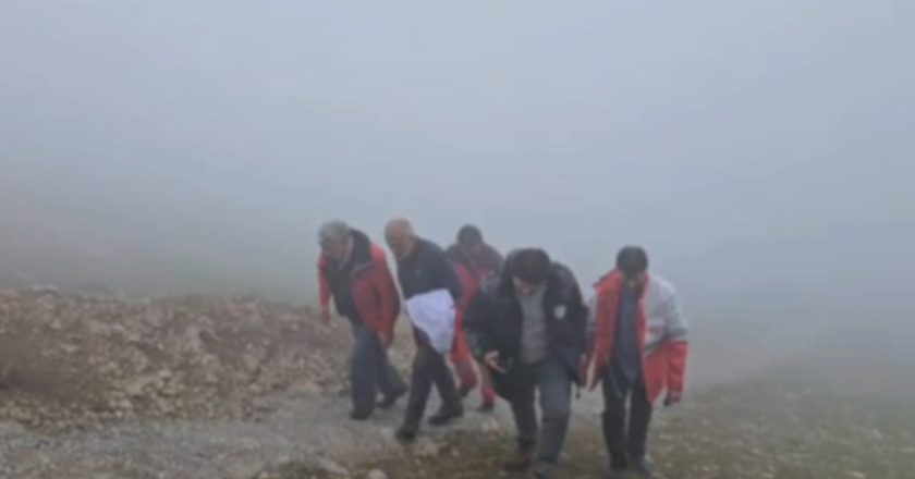 Dyshimi për rrëzimin e helikopterit ku ndodhej Raisi, presidenti Iranian i zhdukur! Ministri i Brendshëm: Do të na duhet kohë ta gjejmë-Çkemi News