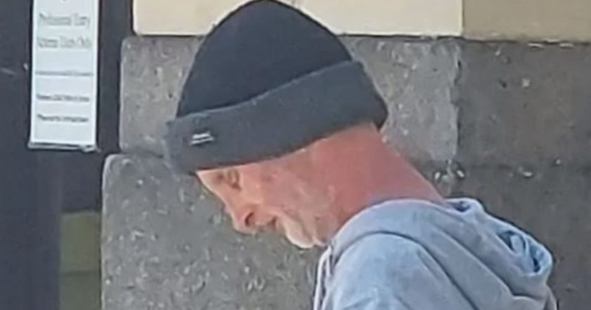 10-vjeçari tenton të shpëtojë motrën e mitur nga duart e pedofilit që donte ta përdhunonte, rrëzohet nga shkëmbi