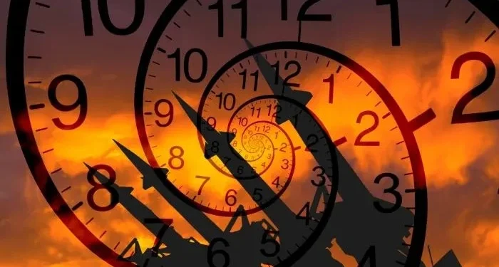 “Ora e Kijametit” po rreh: edhe 90 sekonda deri në mesnatë…