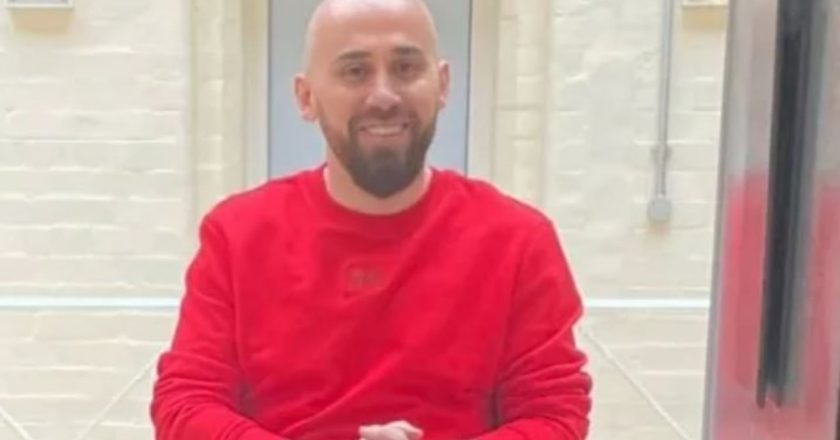 “Do t’i jap unë 2 mijë…”/ Shqiptari i dënuar në Angli del live në Tik Tok dhe kërkon para, “The Sun”: Flet me Kozakun dhe…-Çkemi News