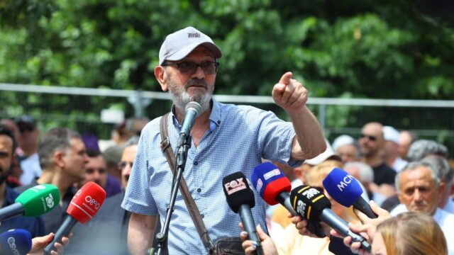 Aktori i njohur Mehdi Malka, shtrohet në spital-Çkemi News
