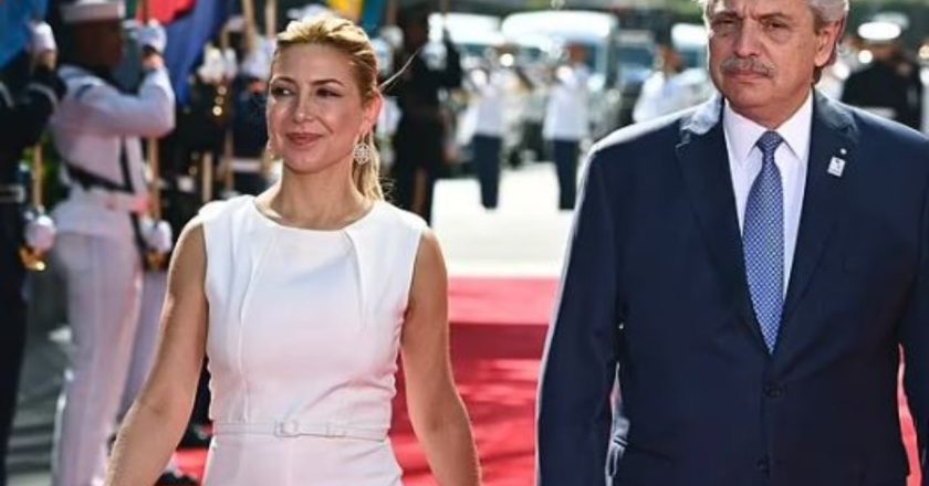 Plas skandali, ish-presidenti rreh brutalisht ish-gruan e tij! Publikohen fotot e mesazhet: Më goditi tri ditë resht-Çkemi News