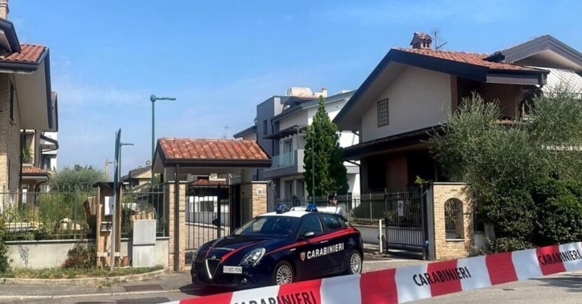 “Ejani se kam vrarë babanë”/ 51-vjeçari ekzekuton me thikë gruan dhe djalin e mitur! 17-vjeçari merr hak-Çkemi News