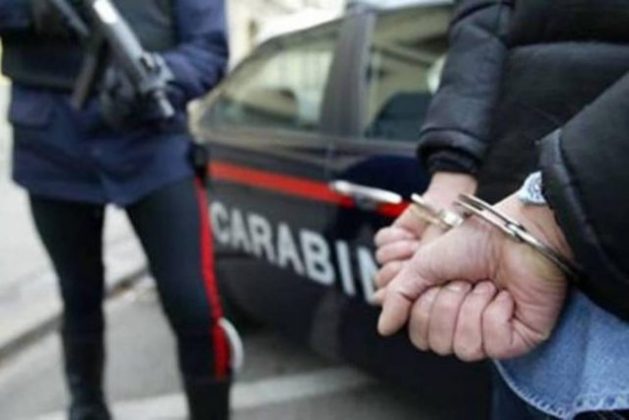 E rëndë në Itali, 70-vjeçari shqiptar qëllon disa herë me thikë nusen e djalit-Çkemi News