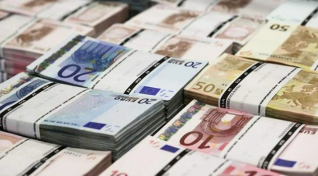Lajmi Fundit; Skandal Zhduken nga arkat e Kishës Katolike 3 milionë euro, dy priftërinjtë i morën dhe i investuan në lokalet e natës-Çkemi News