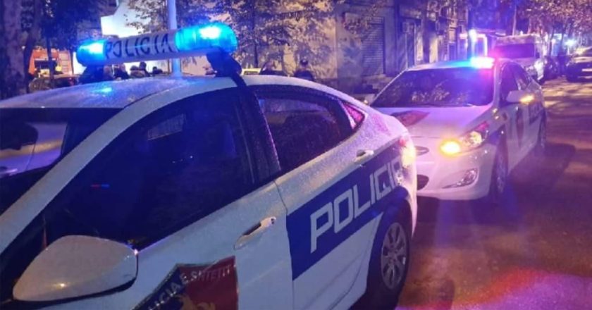 Po ushtronte dh*unë në familje, i riu qëllon me thikë inspektorin e policisë në Shkodër -Çkemi News