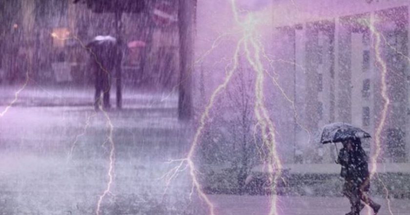 Çfar po ndodh në Shqipëri; “Nxihet” qielli, meteorologia paralajmëron stuhi, reshje deri në 120 mm dhe përmbytje; çfarë na pret në orët në vijim-Çkemi News