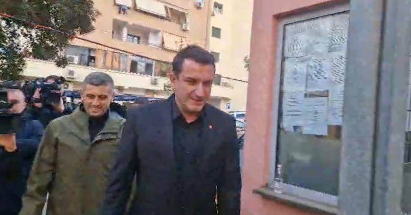 Kryebashkiaku i Tiranës, Erion Veliaj, paraqitet në SPAK-Çkemi News