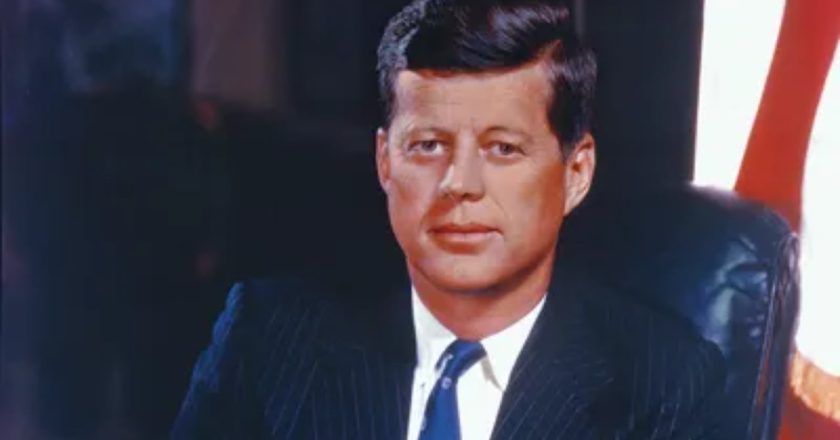 Kush e vrau John Kennedy? Trump firmos vendimin që i jep fund sekretit-Çkemi News